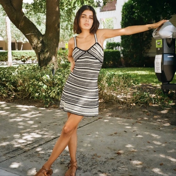 Zara Dresses & Skirts - ZARA STRIPED KNIT DRESS